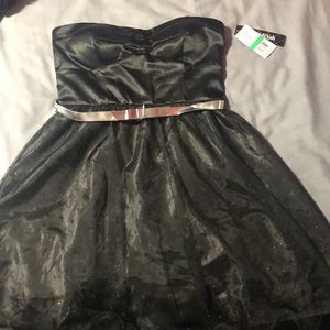 NWT girls strapless dress